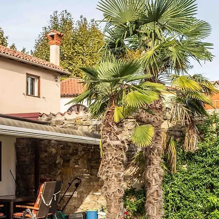 Hiša za goste Cozy Corner With Kitchen& Private Bath